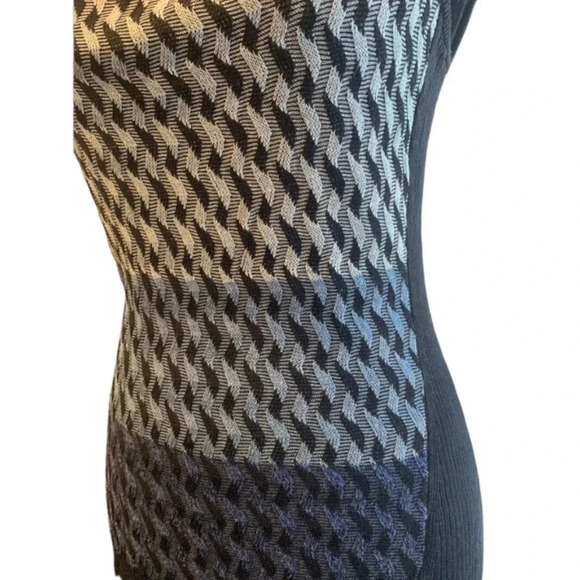 NIC+ZOE Cowl Neck Short Sleeve Knit Top Multicolor Blue Black White Ombré Size M - Picture 2 of 6